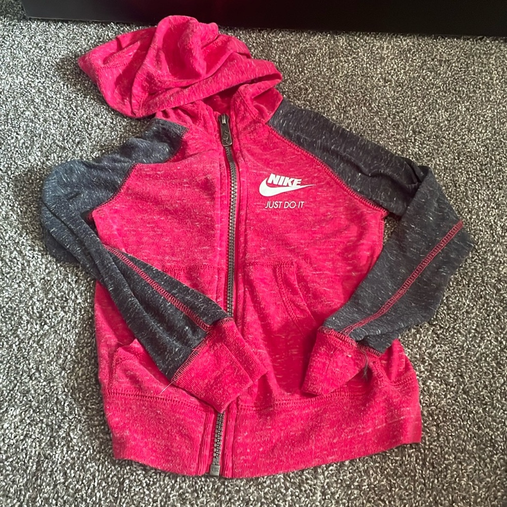 Girls XS/4 Nike zip up sweatshirt